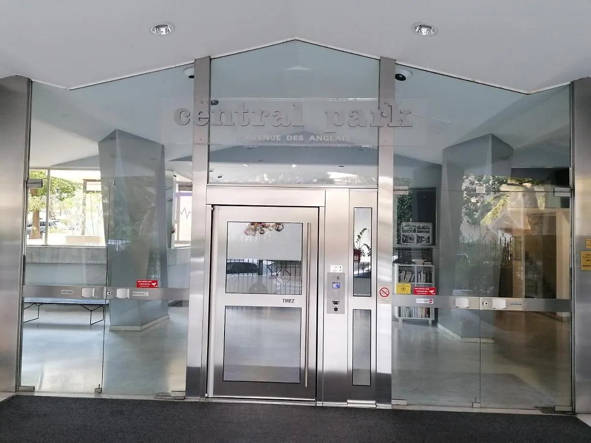 Studio Central Park Cannes France