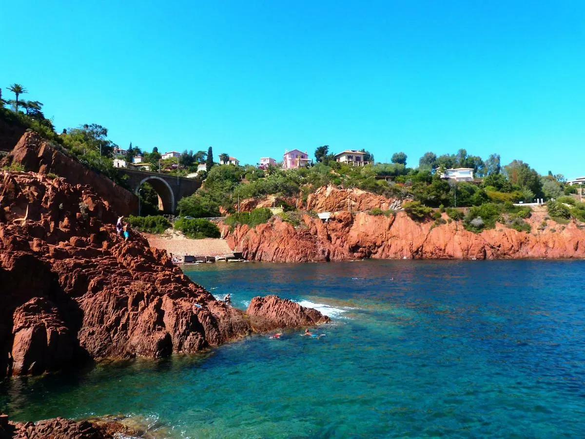 Studio Central Park Cannes 0*,
