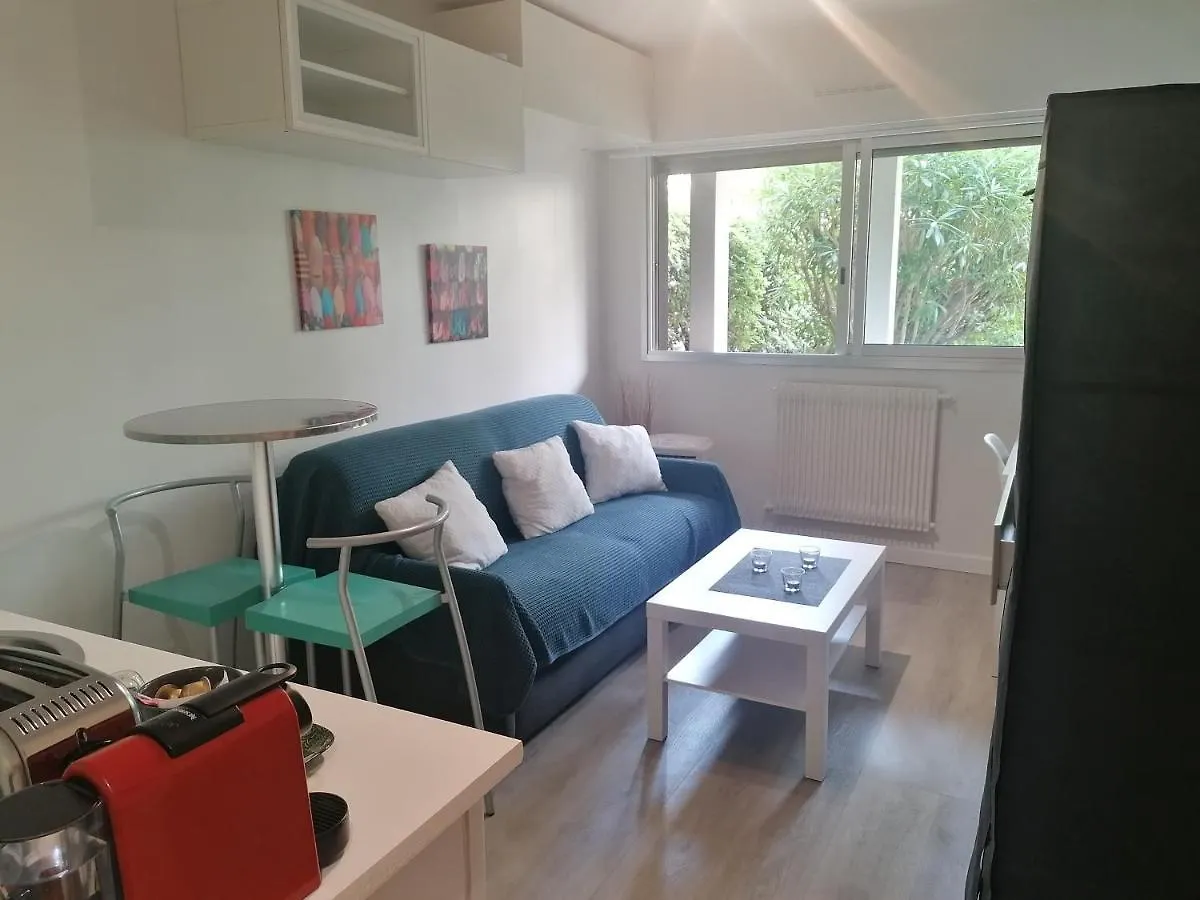 Studio Central Park Cannes 0*,  Fransa